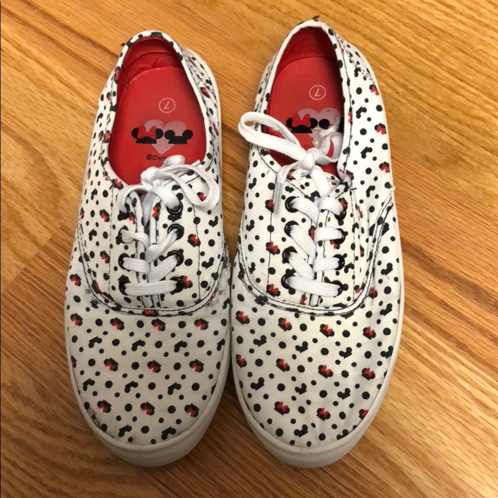 Minnie Mouse sneakers